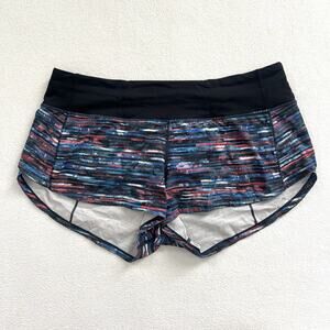 Lululemon Hinshu Alpine White Black Blue Red Stripe Print 2.5” Speed Up Shorts 6